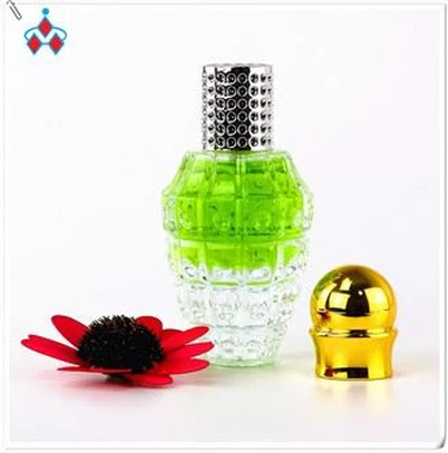 খালি পারফিউমের বোতল